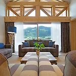 Kaiserhof Kitzbuehel, 4 Sterne Superior ホテル 4*
