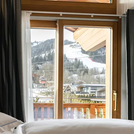 Kaiserhof Kitzbuehel, 4 Sterne Superior ホテル 4*