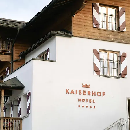 Kaiserhof Kitzbuehel, 4 Sterne Superior ホテル キッツビュール