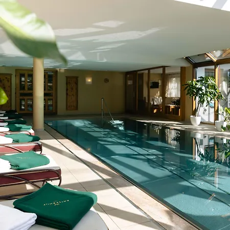 Kaiserhof Kitzbuehel, 4 Sterne Superior ホテル 4*